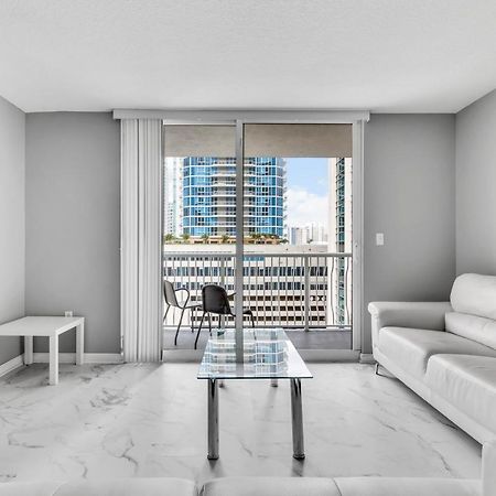 ميامي The Club At Brickell Bay Luxury Suites المظهر الخارجي الصورة