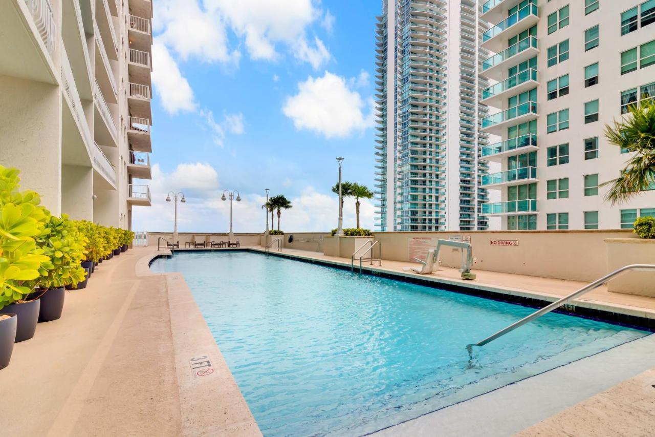 ميامي The Club At Brickell Bay Luxury Suites المظهر الخارجي الصورة