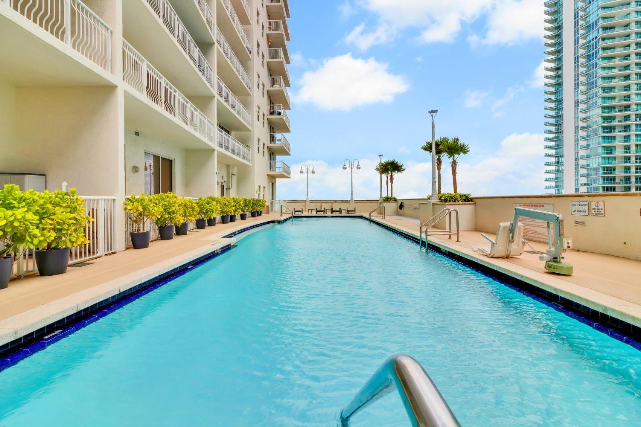 ميامي The Club At Brickell Bay Luxury Suites المظهر الخارجي الصورة
