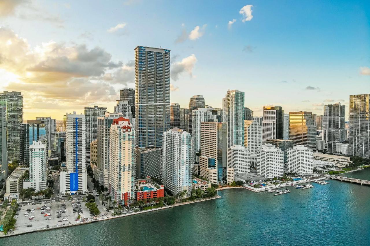ميامي The Club At Brickell Bay Luxury Suites المظهر الخارجي الصورة