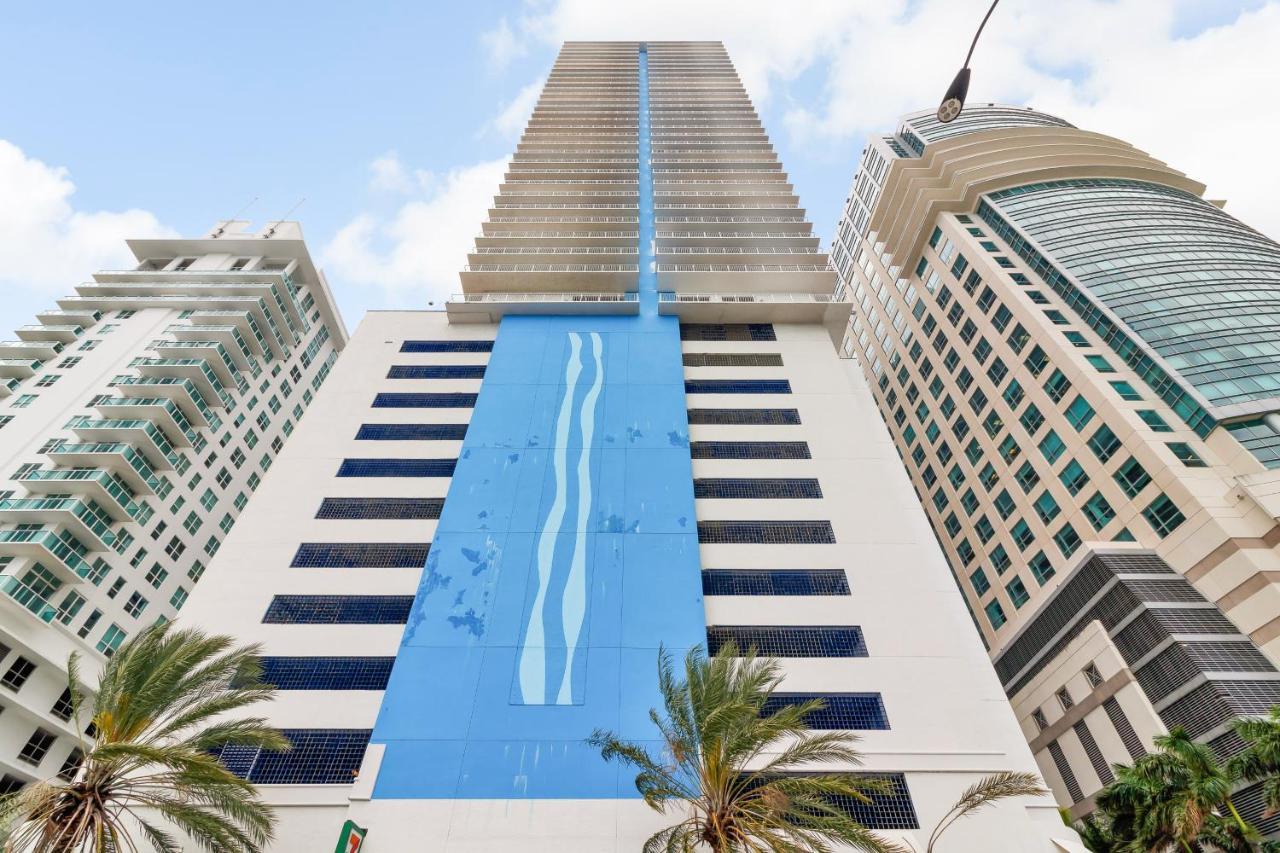 ميامي The Club At Brickell Bay Luxury Suites المظهر الخارجي الصورة