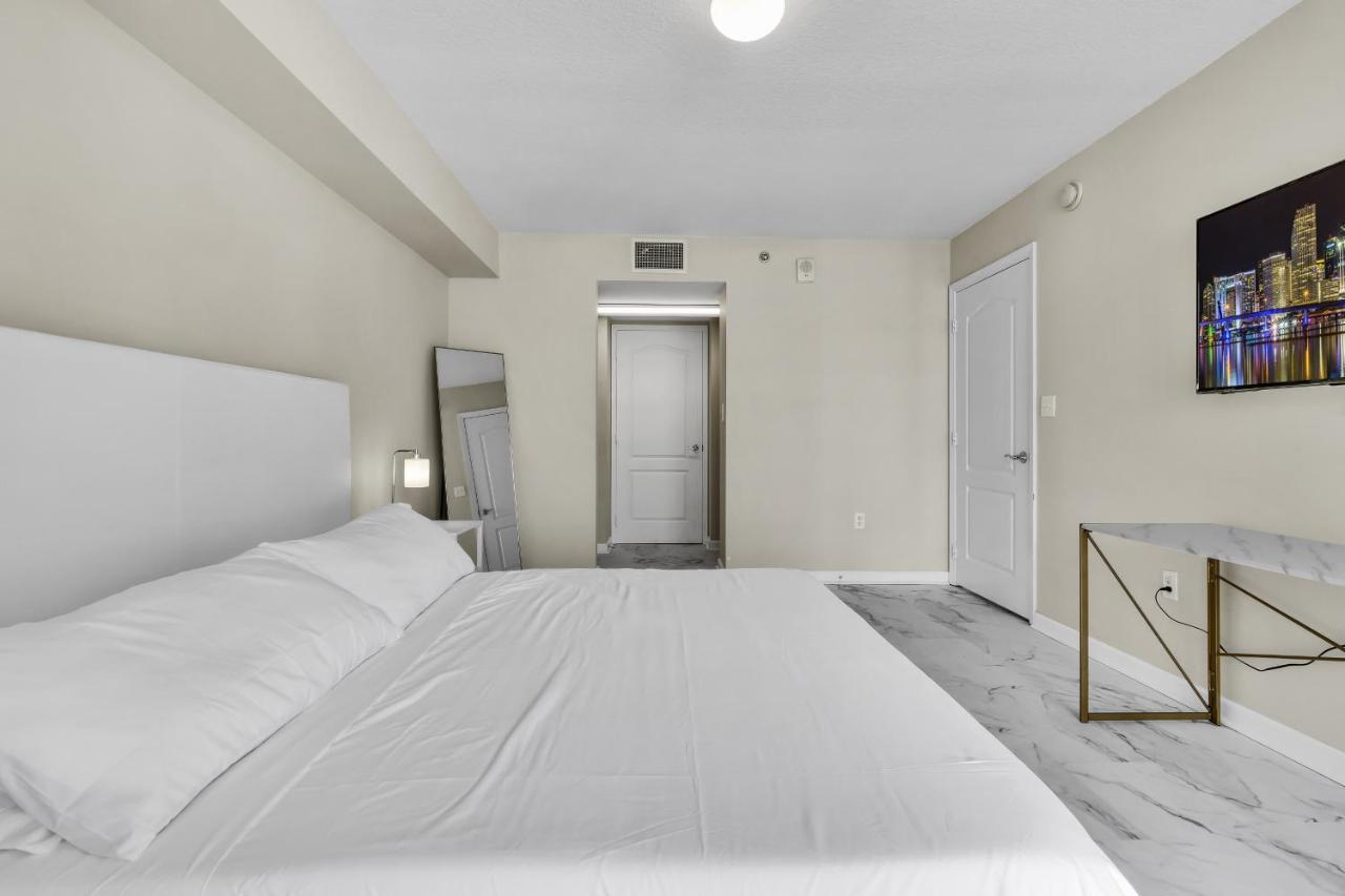 ميامي The Club At Brickell Bay Luxury Suites المظهر الخارجي الصورة
